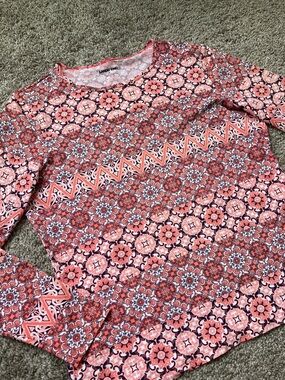 Lands' End UPF Sun Protection Rash Guard top Medallion Print Coral Beach sz M